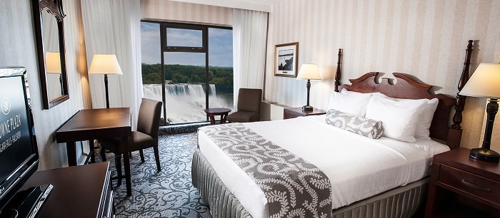 Superior Fallsview Guestroom